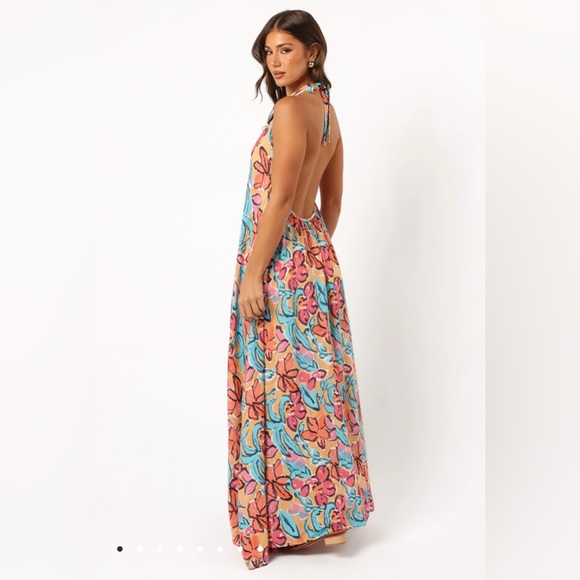 Petal & Pup, Love & Harmony Avery Maxi Dress Multi Floral Size L NWT Resortwear - Picture 1 of 9